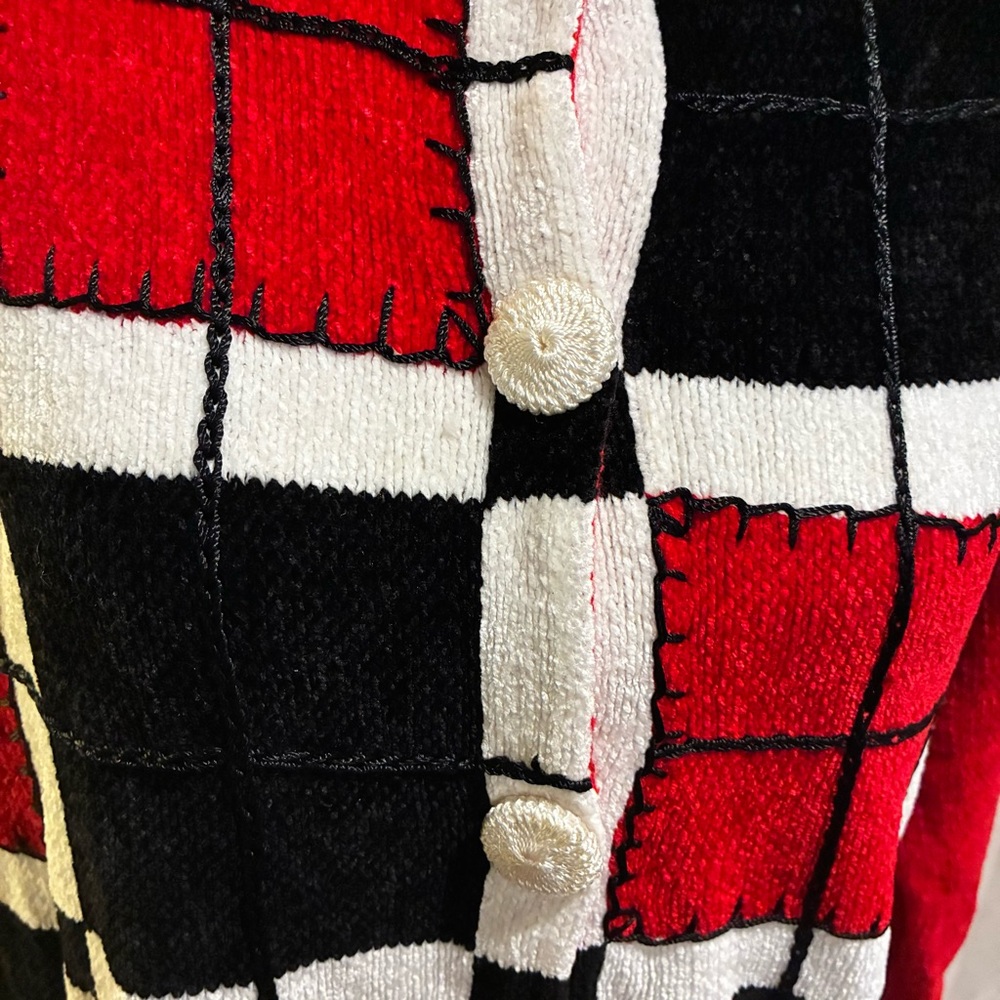 Vintage Victoria Harbour Red Black White Chenille Knit Sweater Medium M NEW NWT - Picture 4 of 7